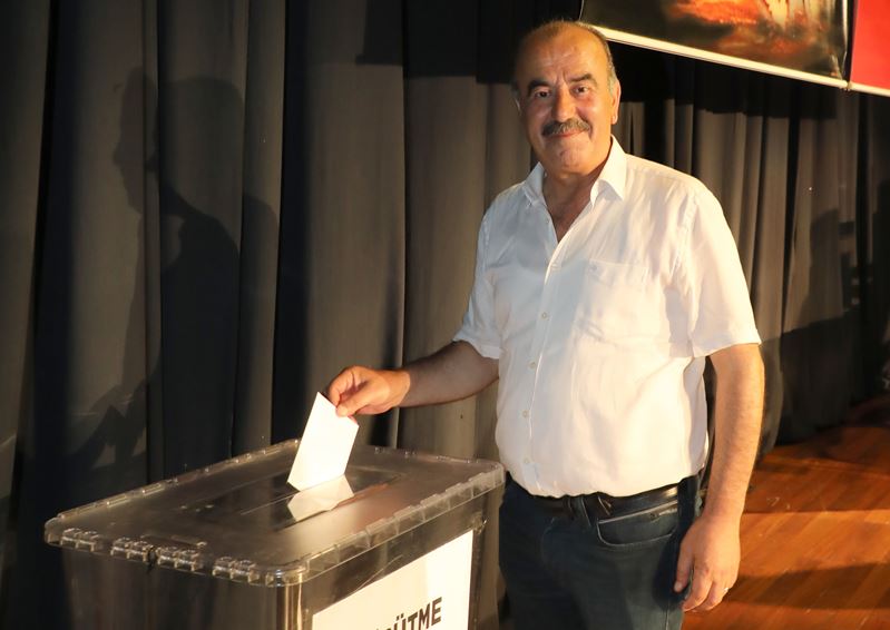 Paylaşılamayan Kent Konseyine Başkan Türkyılmaz'dan İkinci Genel Kurul