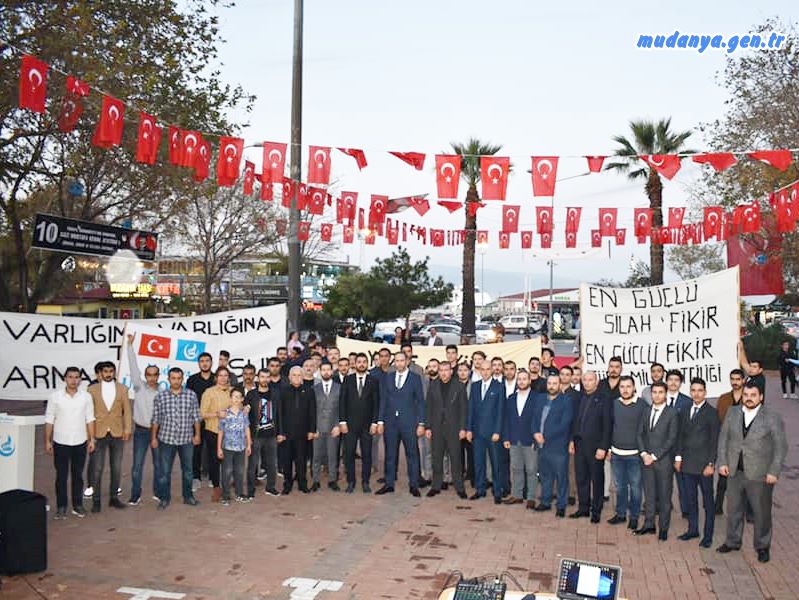 Mudanya Ülkü Ocağı Gazi Mustafa Kemal ATATÜRK'ün Dualarla Andı.