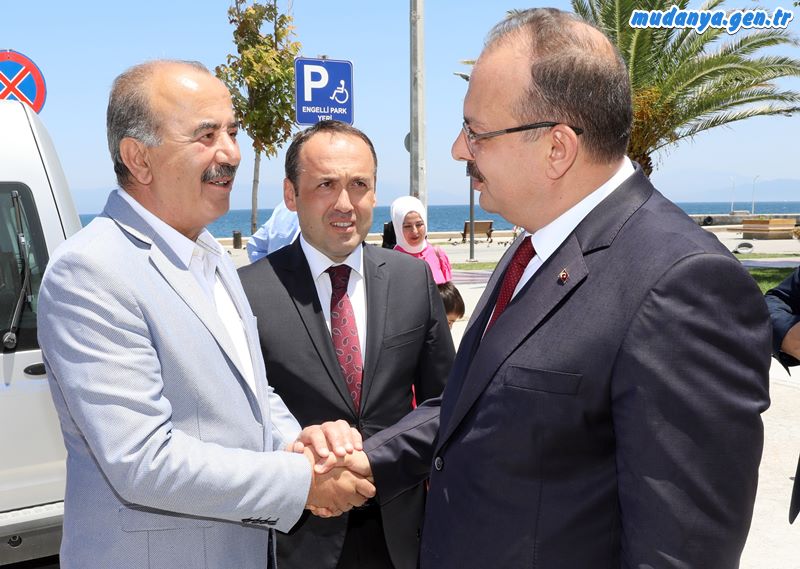Bursa Valisi Yakup Canbolat, Mudanya Belediye Başkanı Hayri Türkyılmaz’ı ziyaret etti