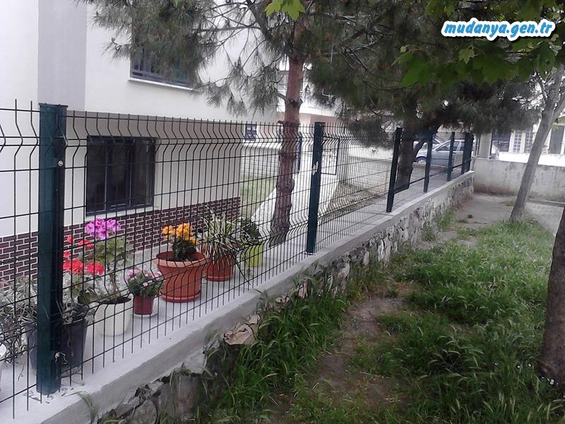 Yunuslar parkı Mudanya Tehlikeli Duvara Tel Çit