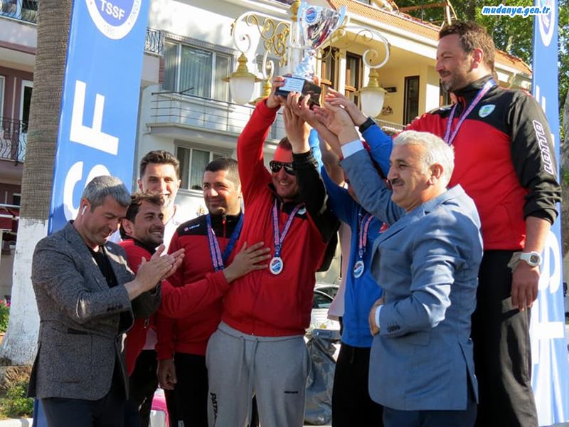 Zıpkınla Balıkavı Türkiye Şampiyonasının 2. ayağı Kupa töreni Mütareke Meydanı